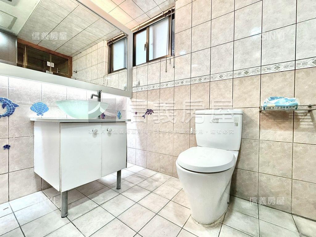 大地交響稀有四房雙平車位房屋室內格局與周邊環境