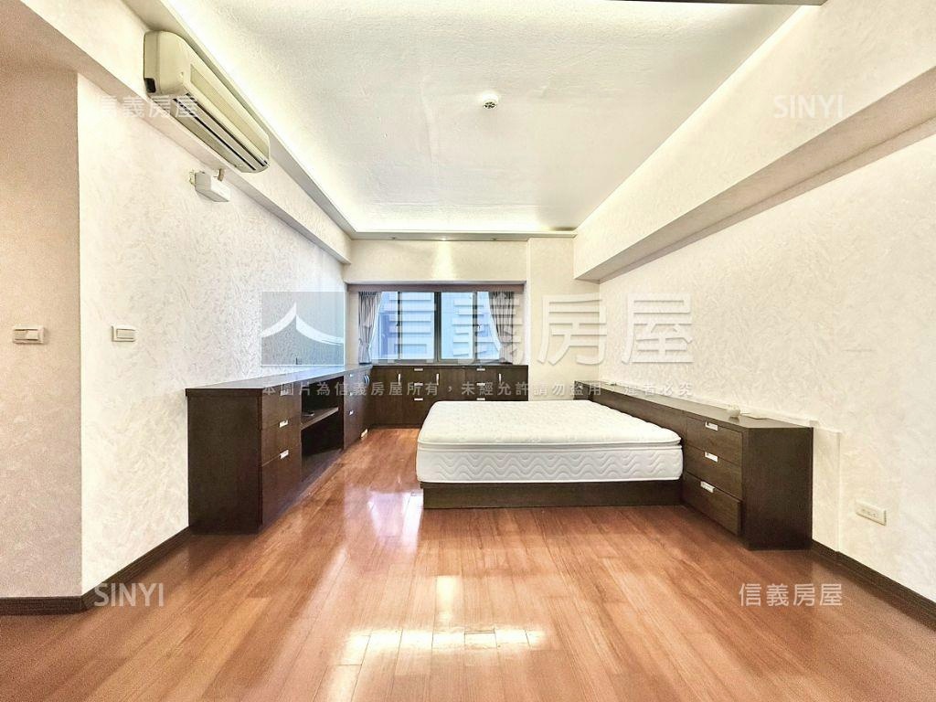 大地交響稀有四房雙平車位房屋室內格局與周邊環境