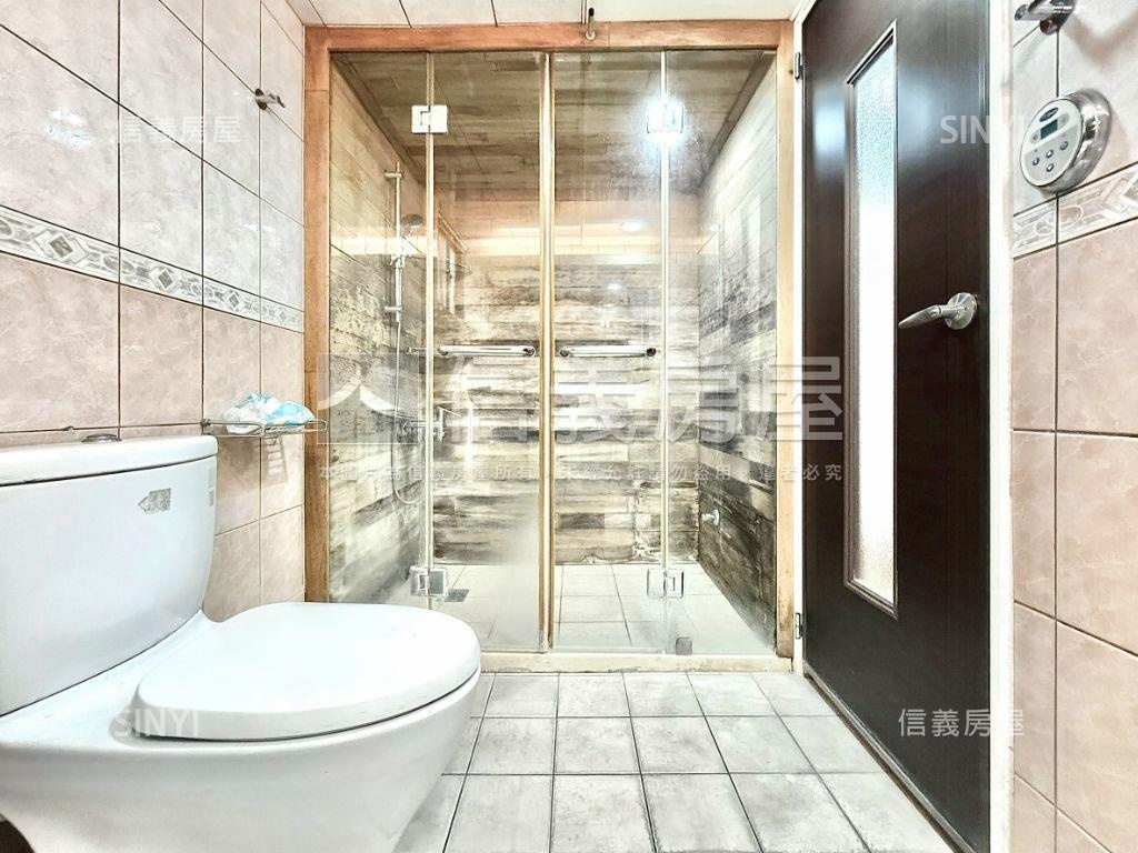 大地交響稀有四房雙平車位房屋室內格局與周邊環境