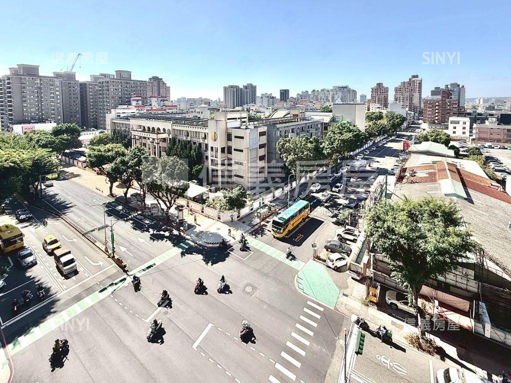 大地交響稀有四房雙平車位房屋室內格局與周邊環境