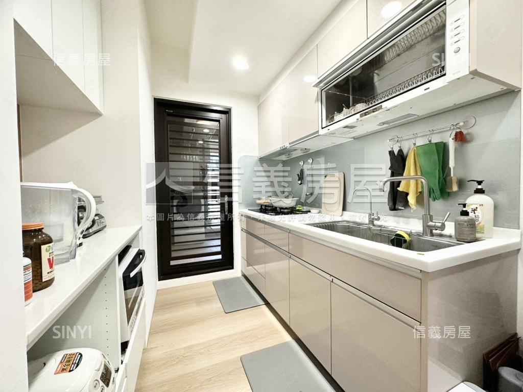 星帝標二房二衛平車房屋室內格局與周邊環境