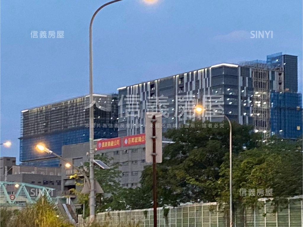 中工雲宇宙３９０坪房屋室內格局與周邊環境
