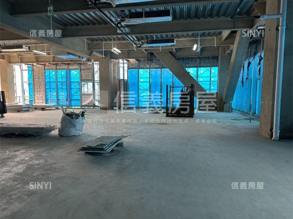 中工雲宇宙３９０坪房屋室內格局與周邊環境