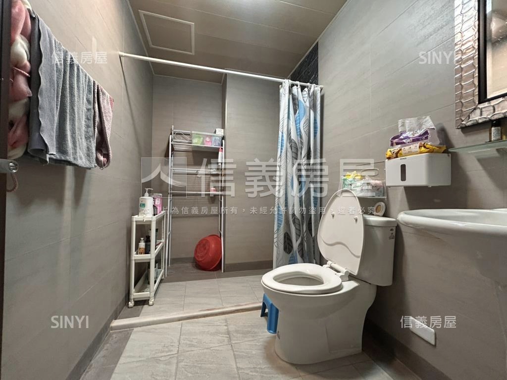 屏東潮州皇家透天房屋室內格局與周邊環境