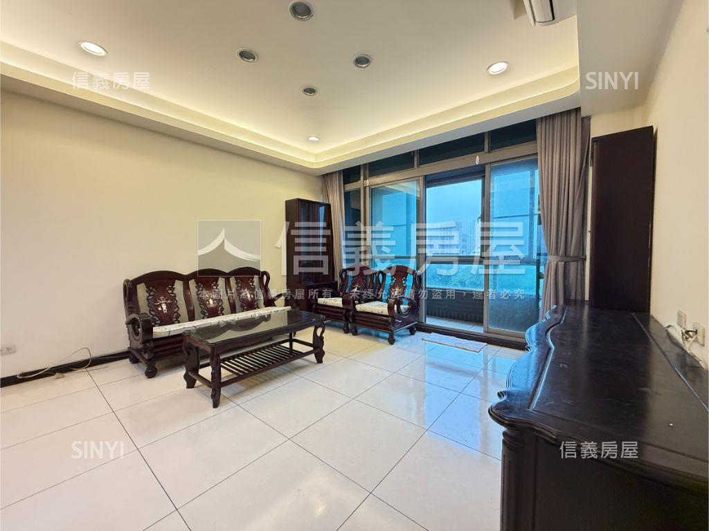 和毅上景採光四房房屋室內格局與周邊環境