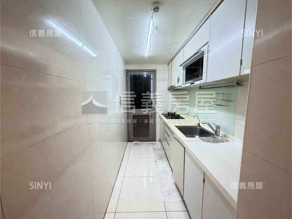 和毅上景採光四房房屋室內格局與周邊環境