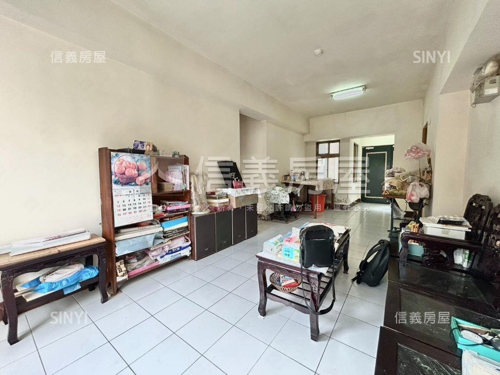 南港國宅．電梯三房房屋室內格局與周邊環境