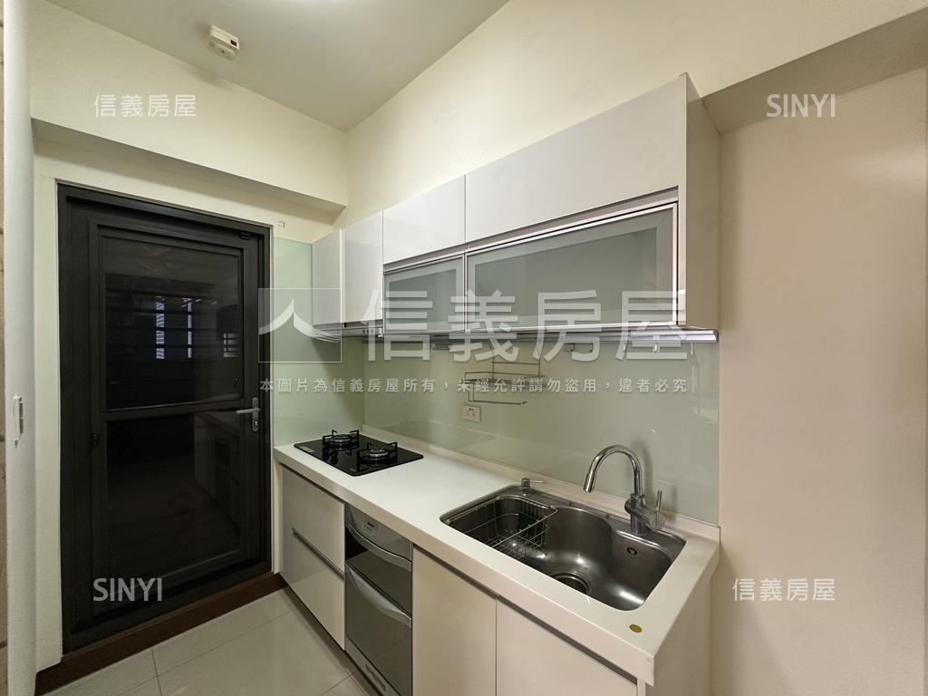 棋琴１９重奏成家兩房車位房屋室內格局與周邊環境