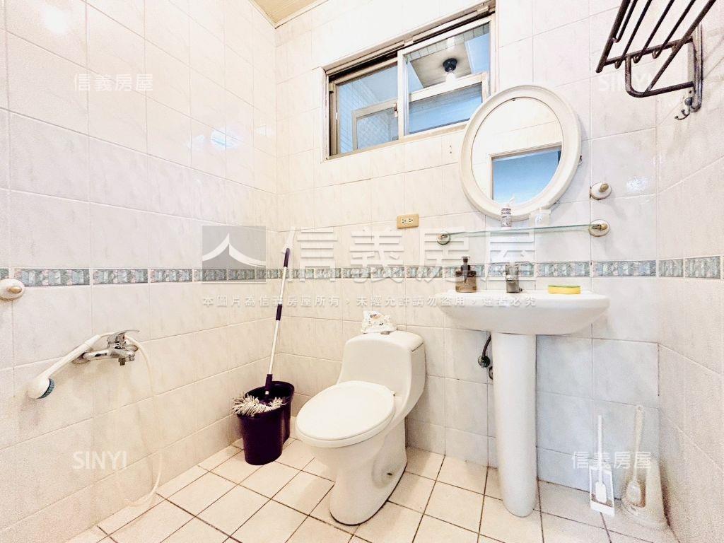 正河南路收租燙金店面房屋室內格局與周邊環境