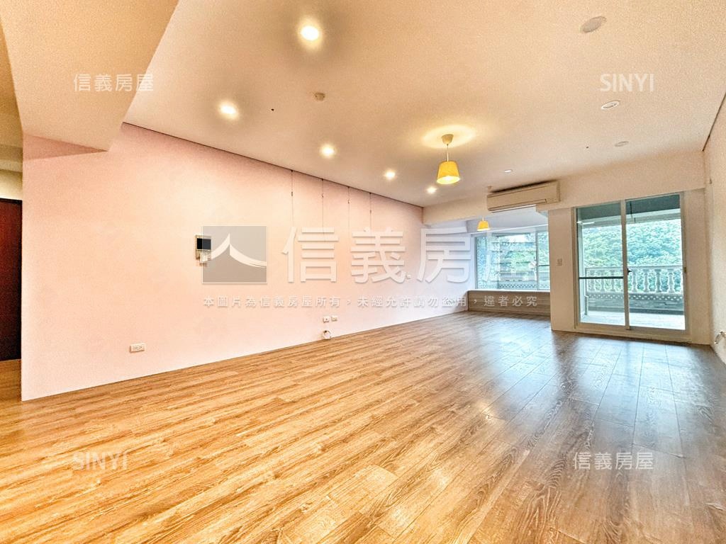 台北灣稀有綠景大空間房屋室內格局與周邊環境