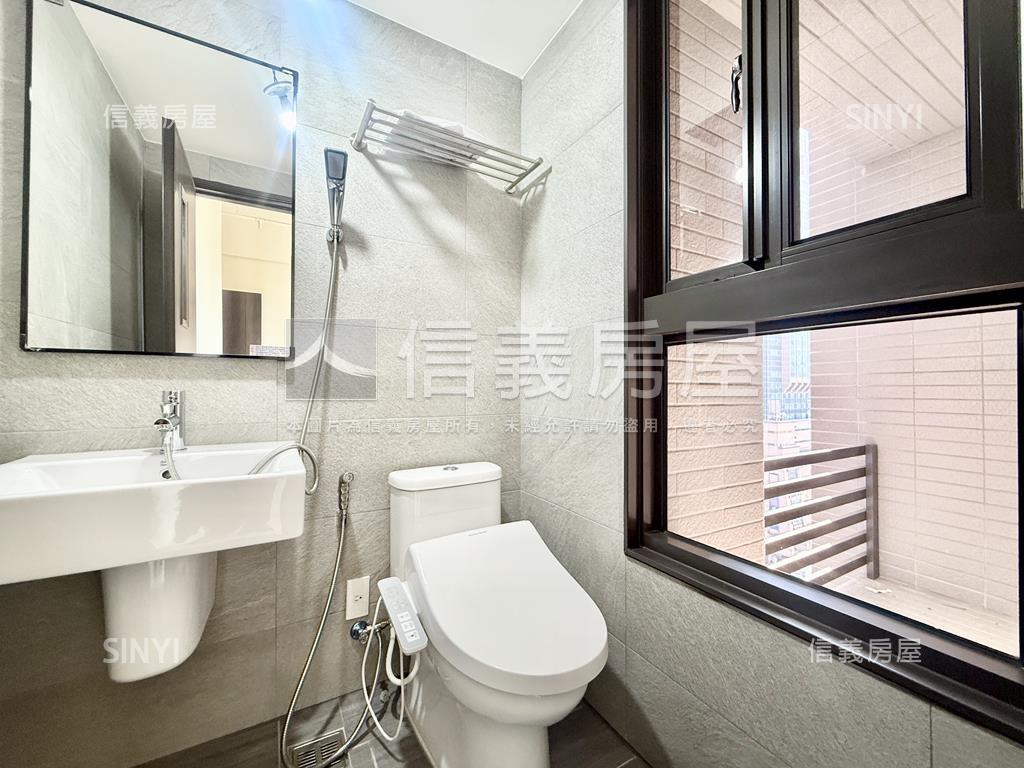 星玥灣高樓海景兩房兩衛房屋室內格局與周邊環境