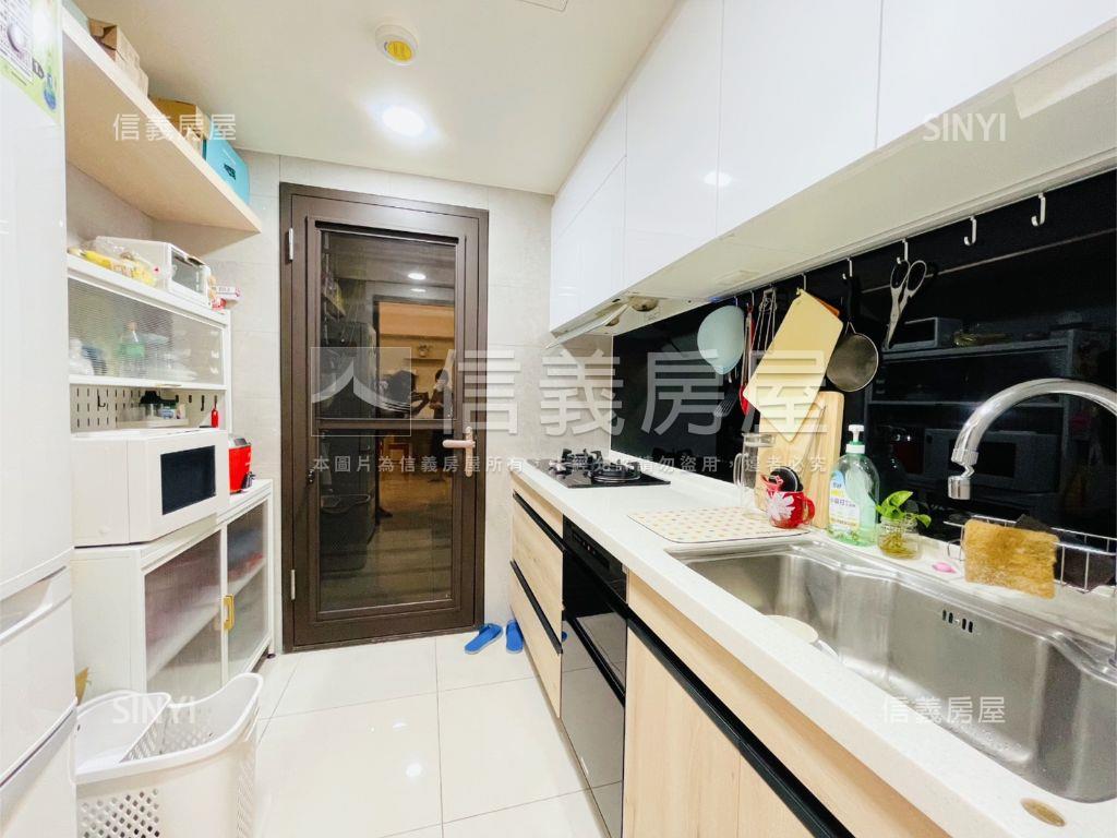 即可入住＊舒適大兩房車位房屋室內格局與周邊環境