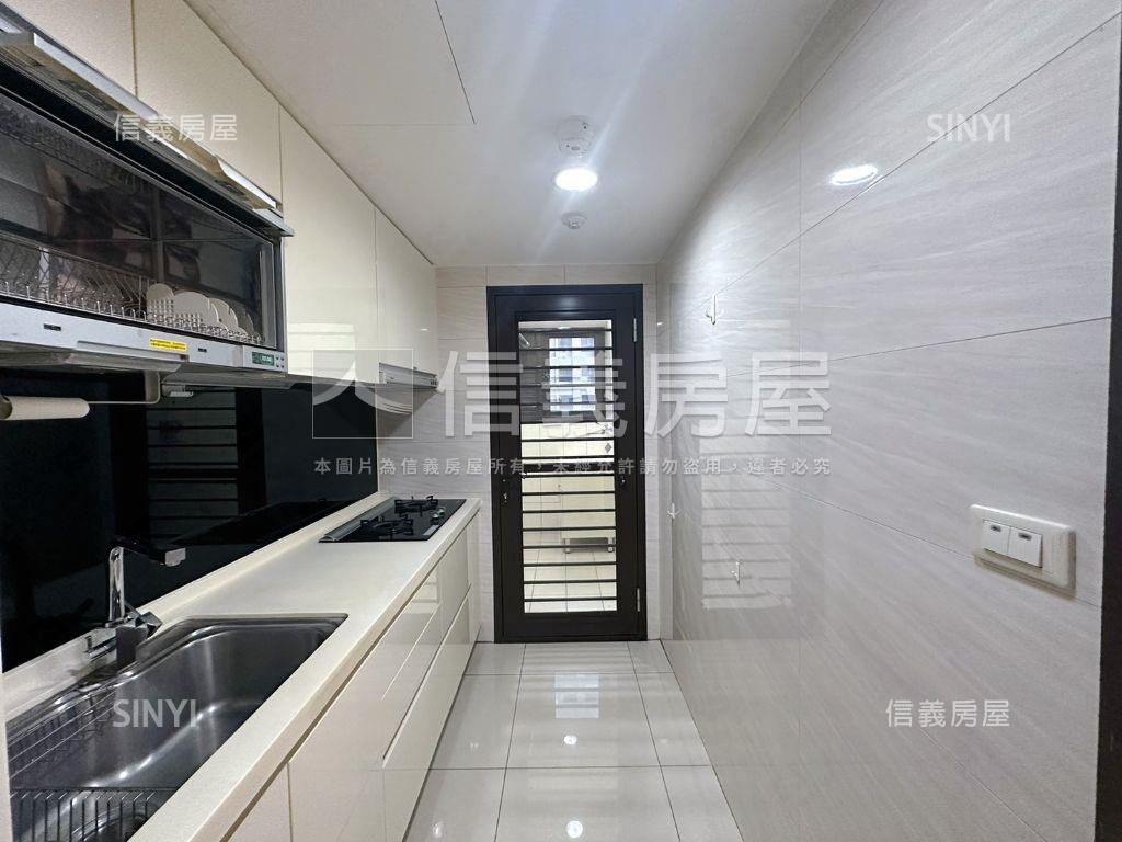 新青安首選悠活郡兩房平車房屋室內格局與周邊環境