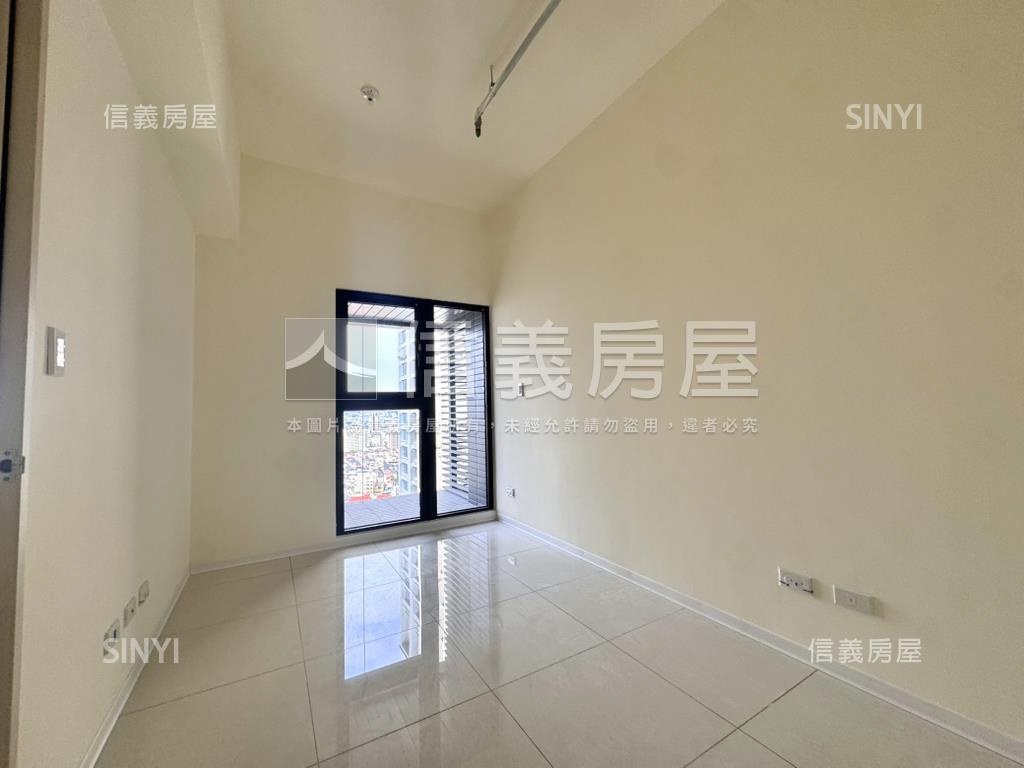 市政１號院高樓兩房平車房屋室內格局與周邊環境