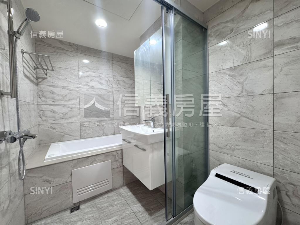 市政１號院高樓兩房平車房屋室內格局與周邊環境