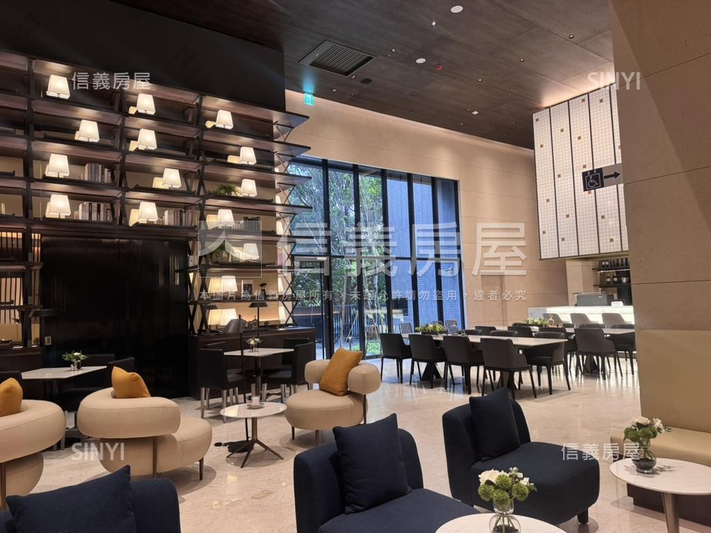 市政１號院高樓兩房平車房屋室內格局與周邊環境