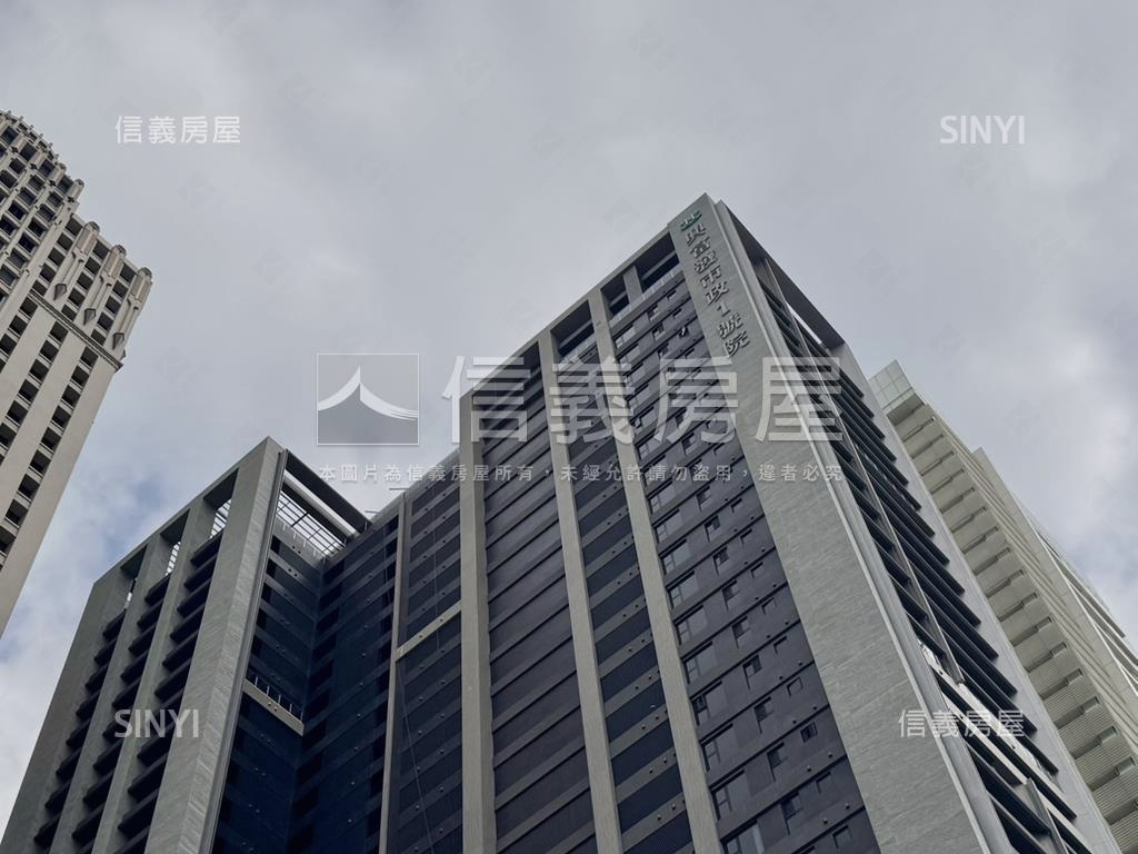 市政１號院高樓兩房平車房屋室內格局與周邊環境