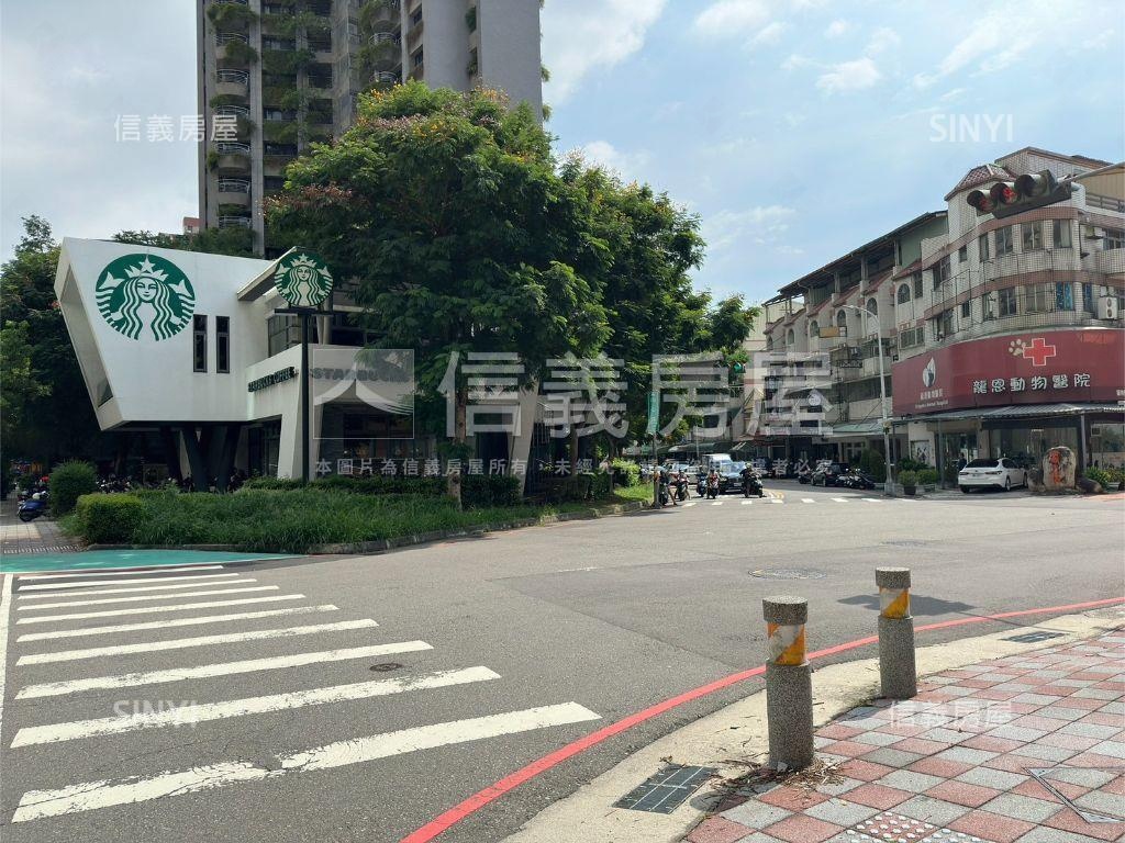 面寬８米多近捷運挑高店面房屋室內格局與周邊環境
