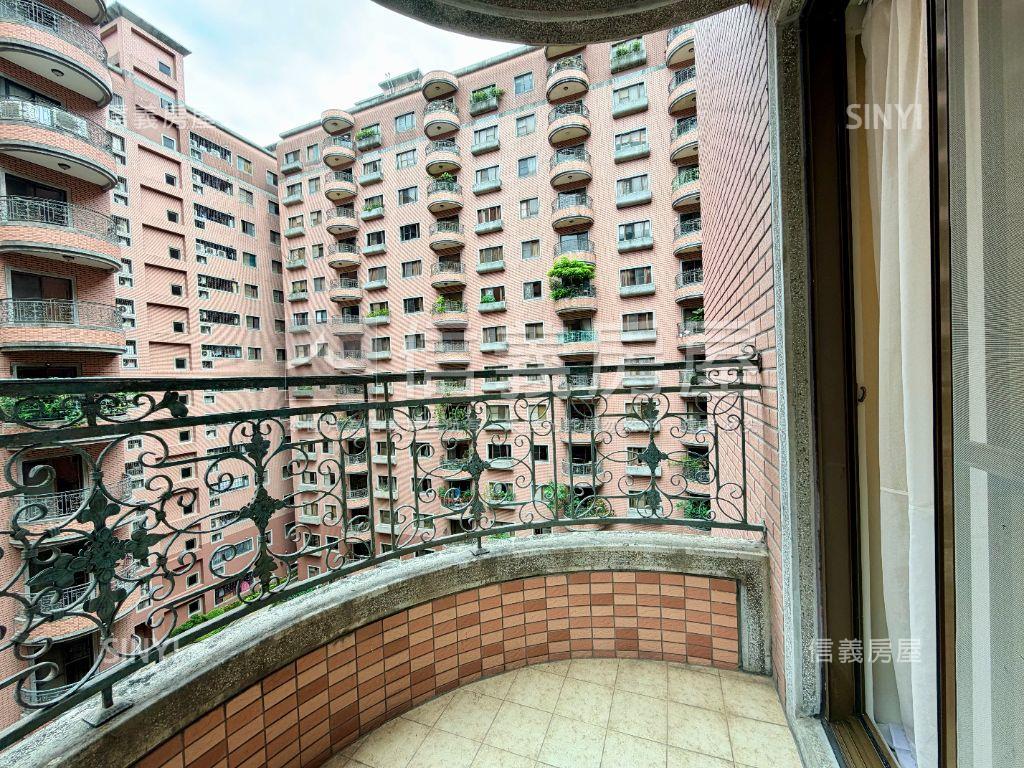 藝文．羅浮宮廷．質感入住房屋室內格局與周邊環境