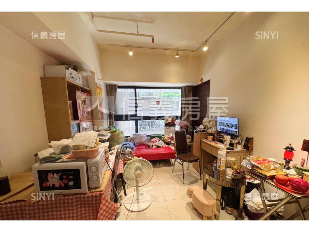 全坤威峰★稀有兩房房屋室內格局與周邊環境