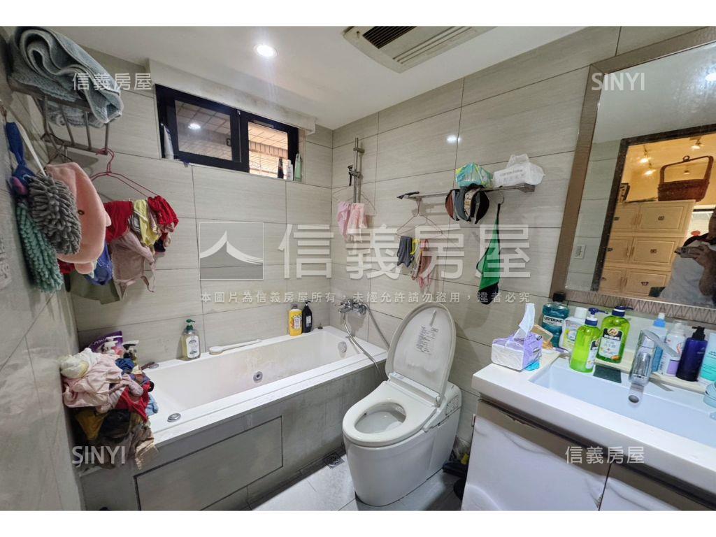 全坤威峰★稀有兩房房屋室內格局與周邊環境