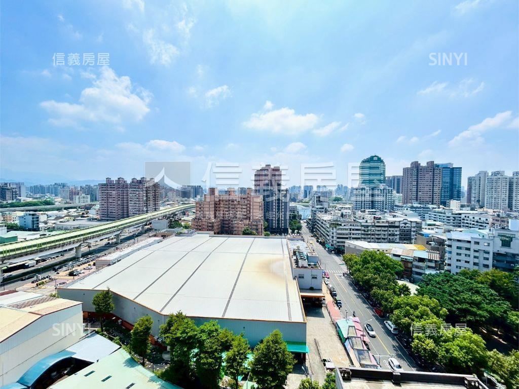 酷三木日光大３房休旅車位房屋室內格局與周邊環境