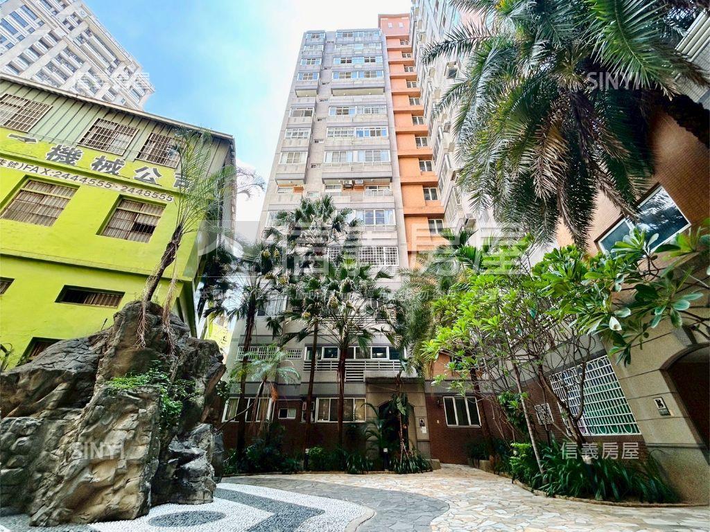 酷三木日光大３房休旅車位房屋室內格局與周邊環境