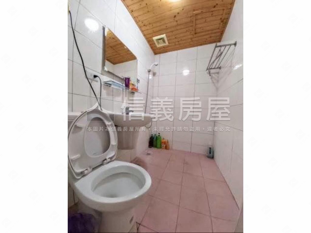 歸仁市區陽台進出大三房房屋室內格局與周邊環境