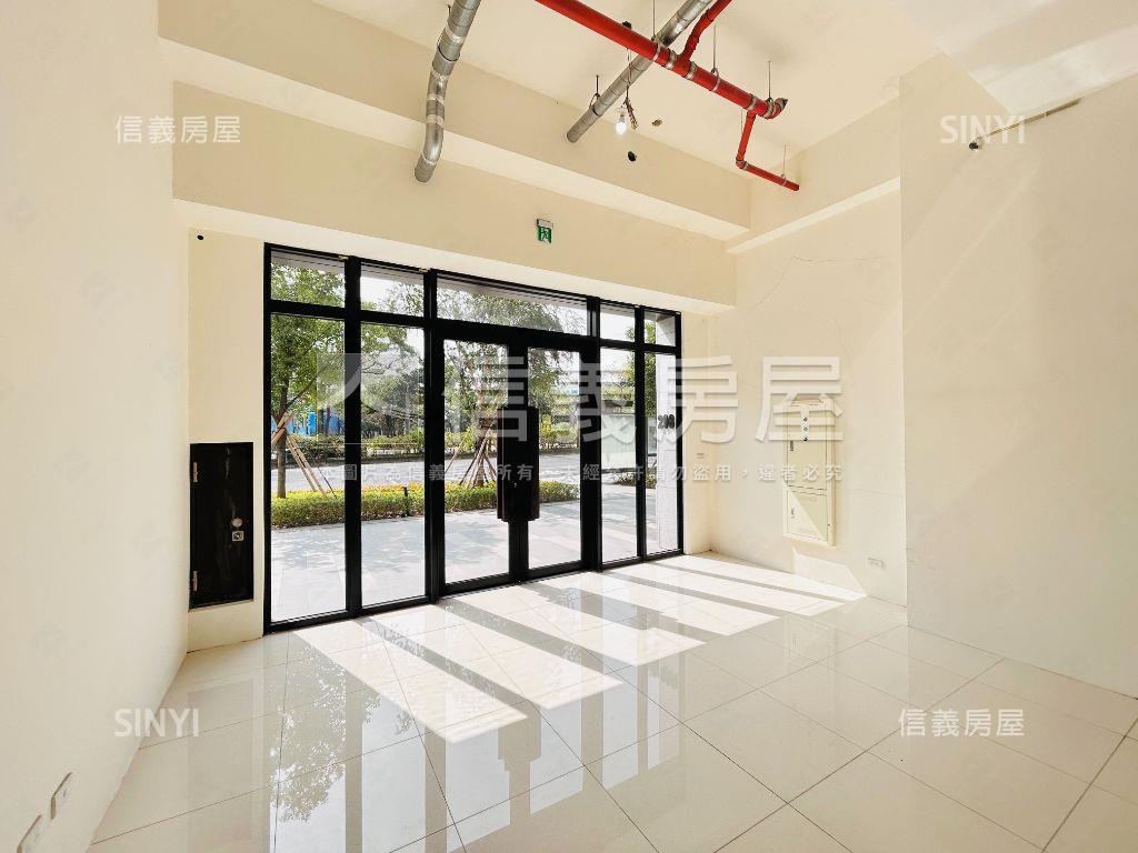 亞昕向陽·挑高低總金店面房屋室內格局與周邊環境