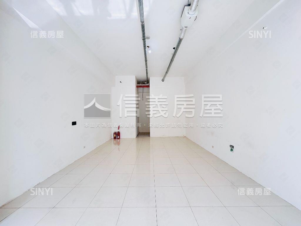亞昕向陽·挑高低總金店面房屋室內格局與周邊環境