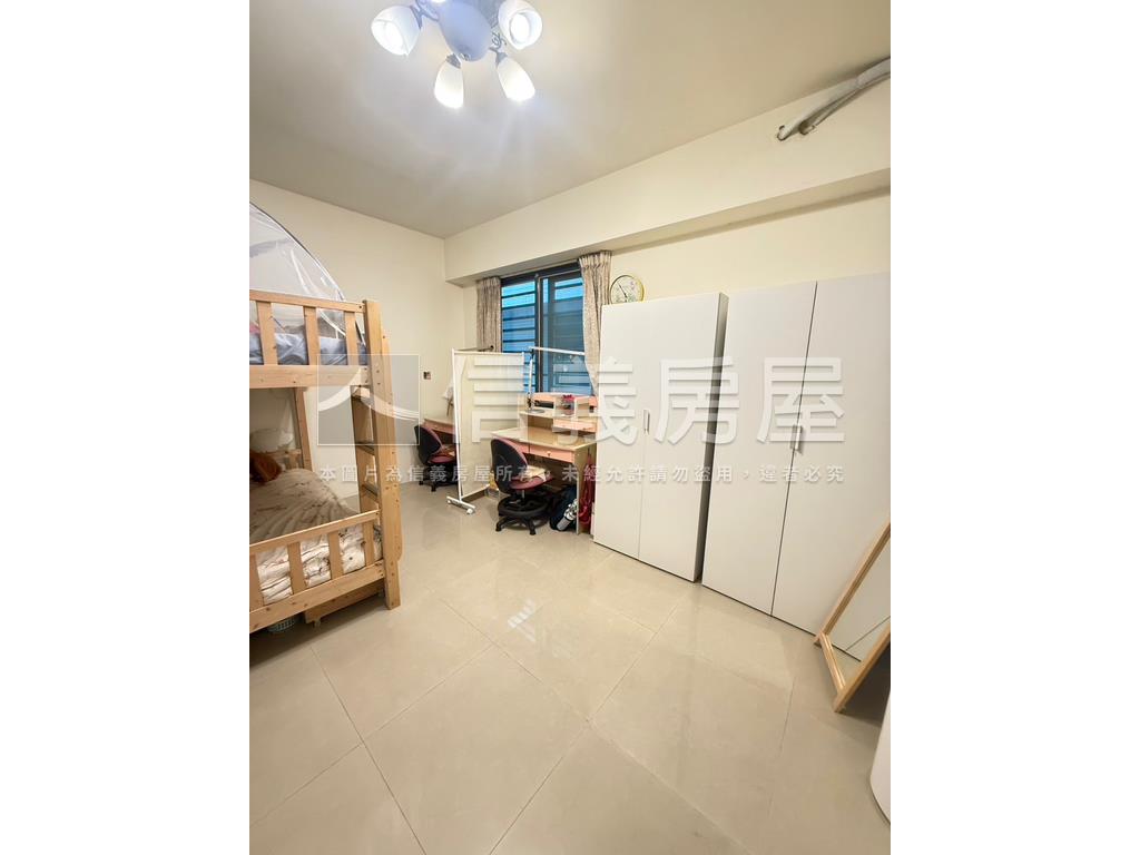 １４期巨蛋前院美別墅房屋室內格局與周邊環境
