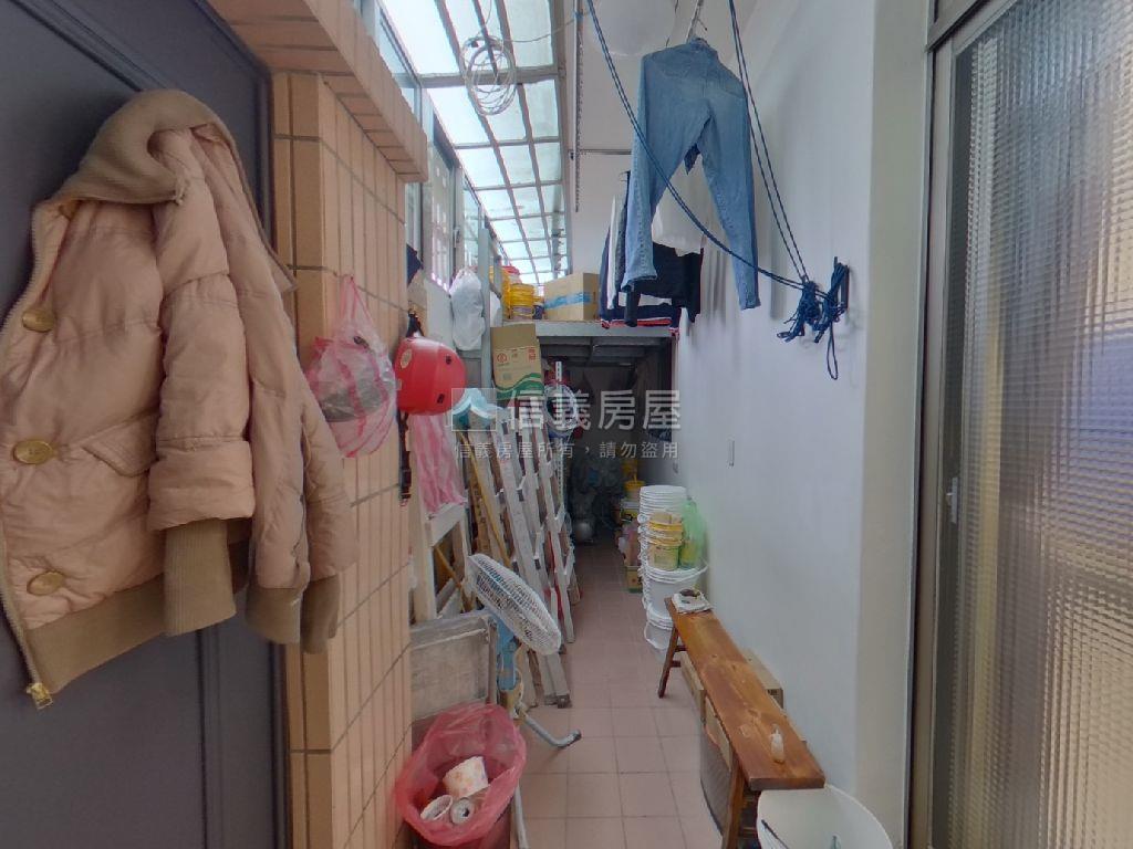 泰山裝潢美一樓房屋室內格局與周邊環境