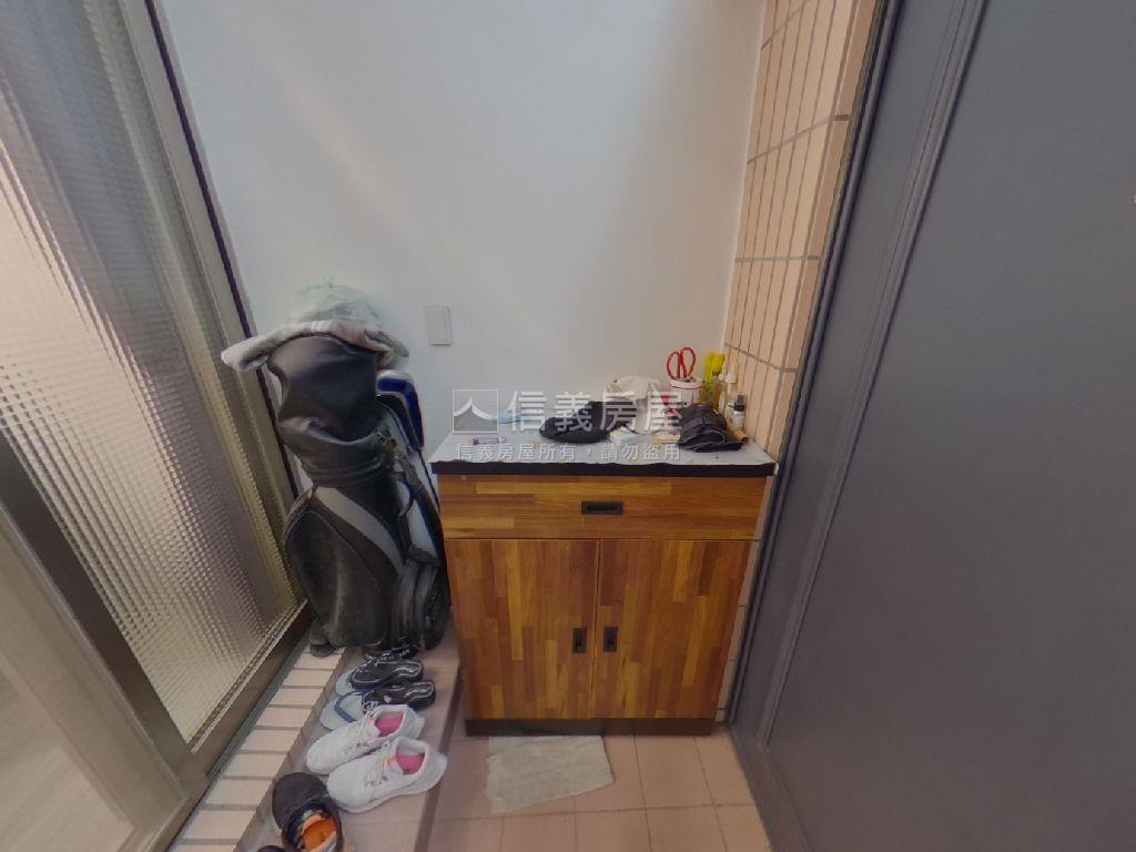 泰山裝潢美一樓房屋室內格局與周邊環境