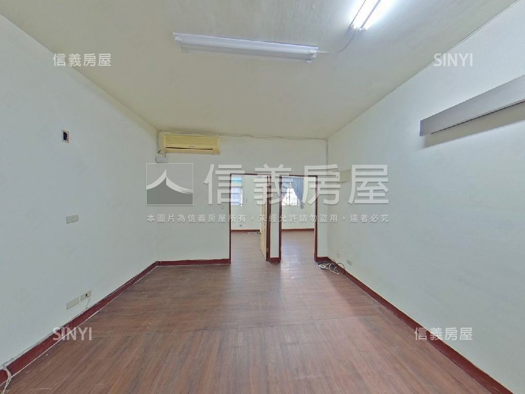 區公所近捷運站二樓房屋室內格局與周邊環境
