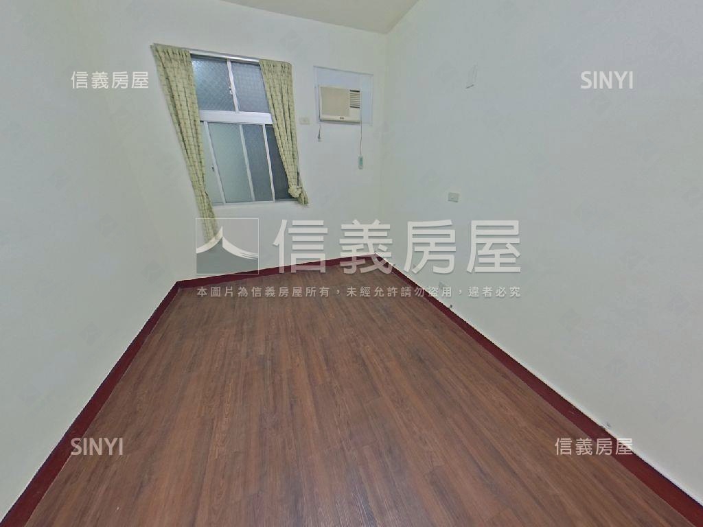 區公所近捷運站二樓房屋室內格局與周邊環境