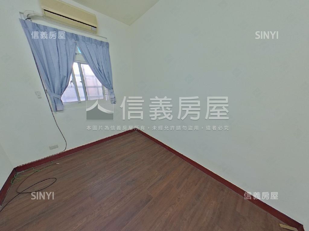 區公所近捷運站二樓房屋室內格局與周邊環境