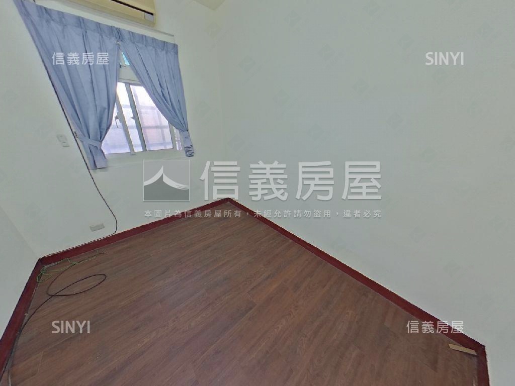 區公所近捷運站二樓房屋室內格局與周邊環境