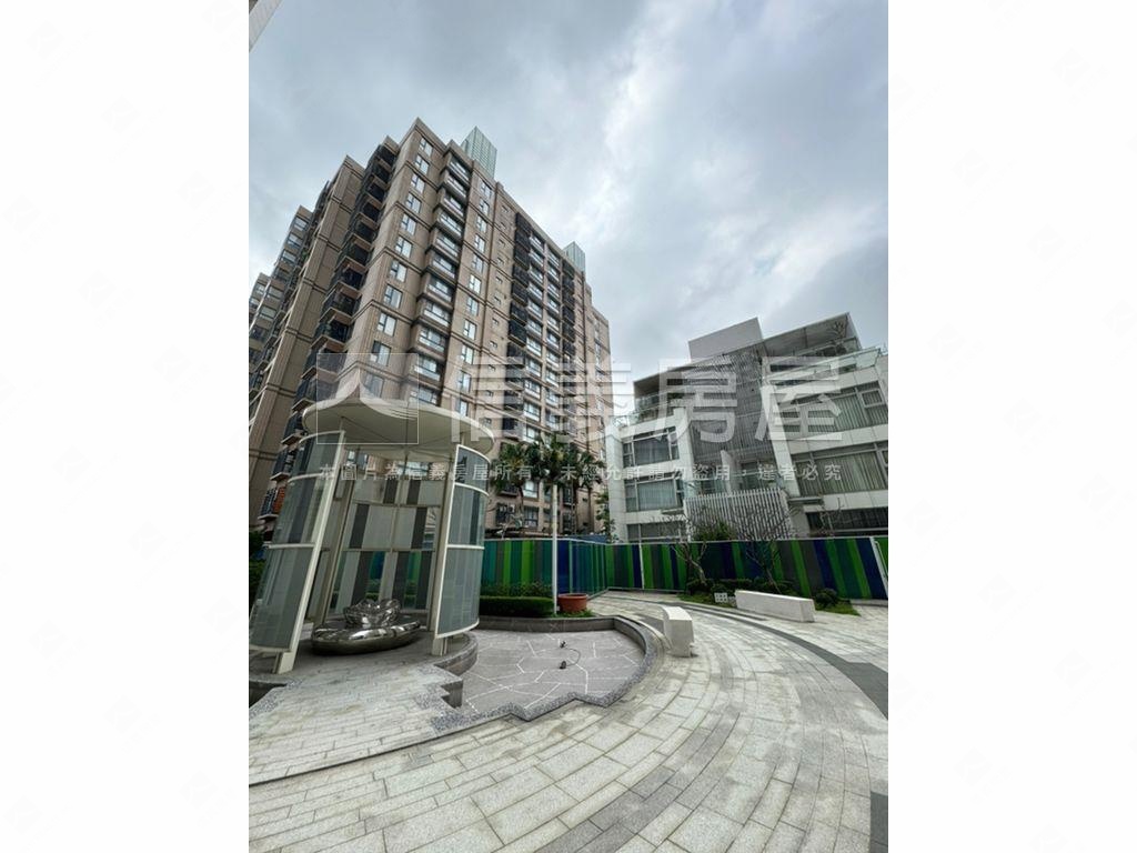 昇捷雲濤高樓景觀宅房屋室內格局與周邊環境