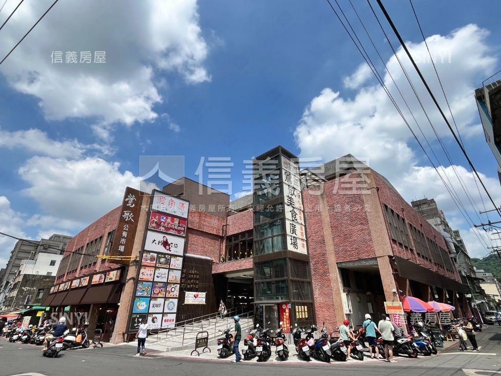金鶯家電梯四房車位房屋室內格局與周邊環境