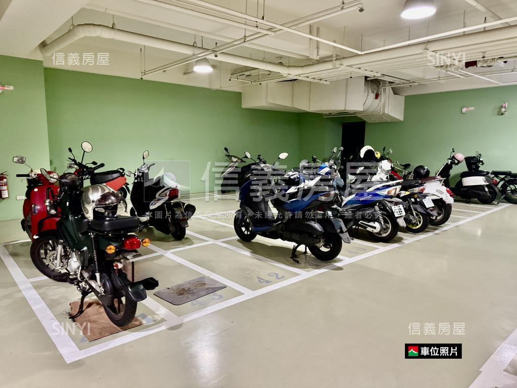 京城君匯三房雙平車豪邸房屋室內格局與周邊環境