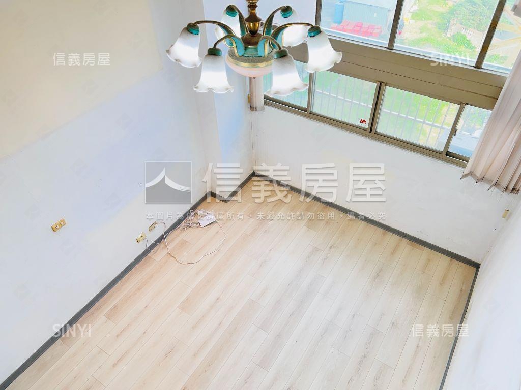 寶山名邸明亮有車位房屋室內格局與周邊環境