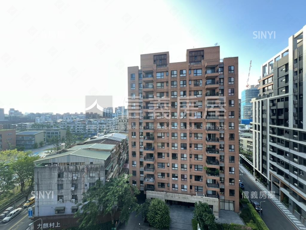 ⭐力麒爵士高樓雙車位房屋室內格局與周邊環境