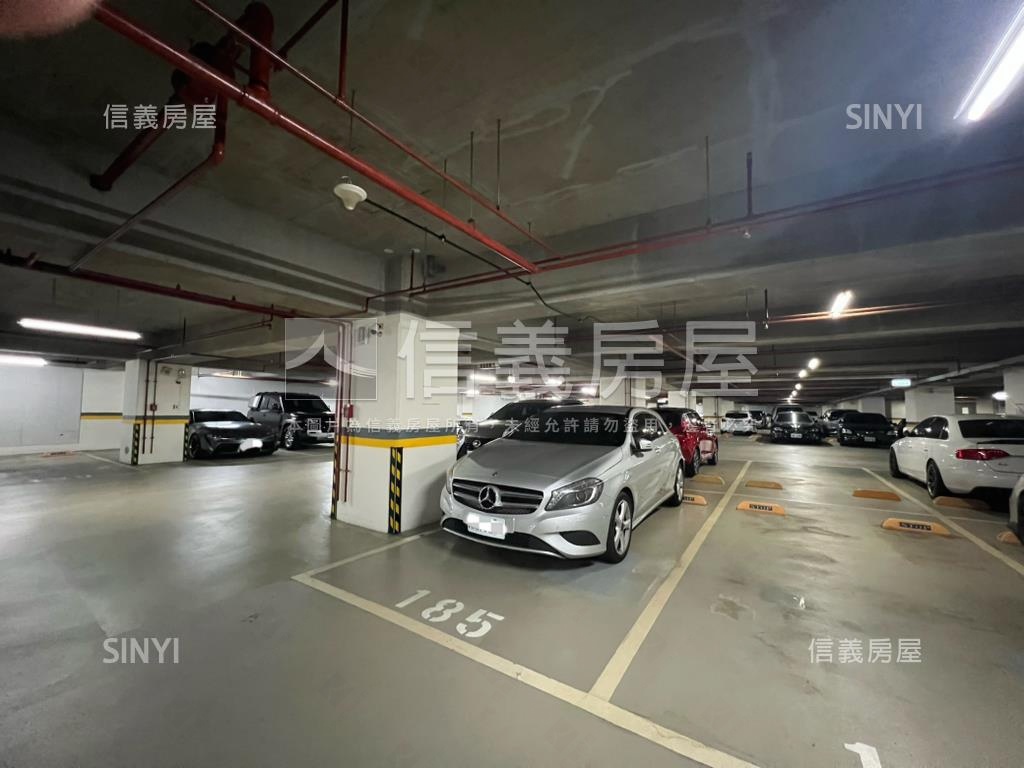 ⭐力麒爵士高樓雙車位房屋室內格局與周邊環境