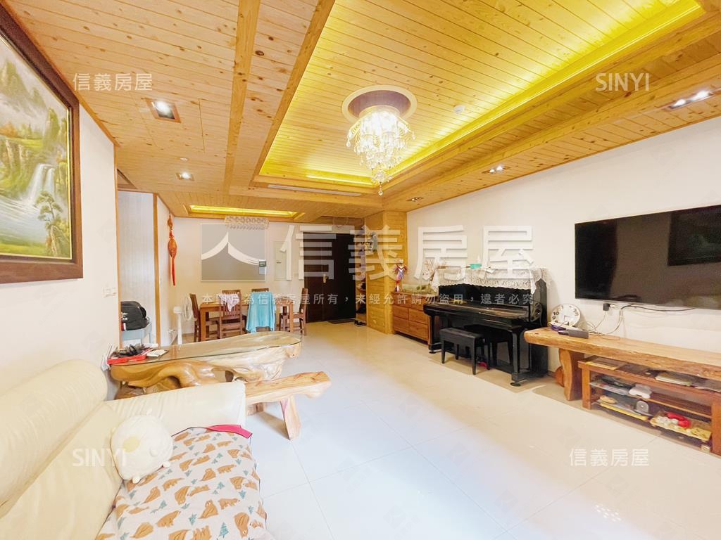 國際館露台戶綠意樹梢美景房屋室內格局與周邊環境