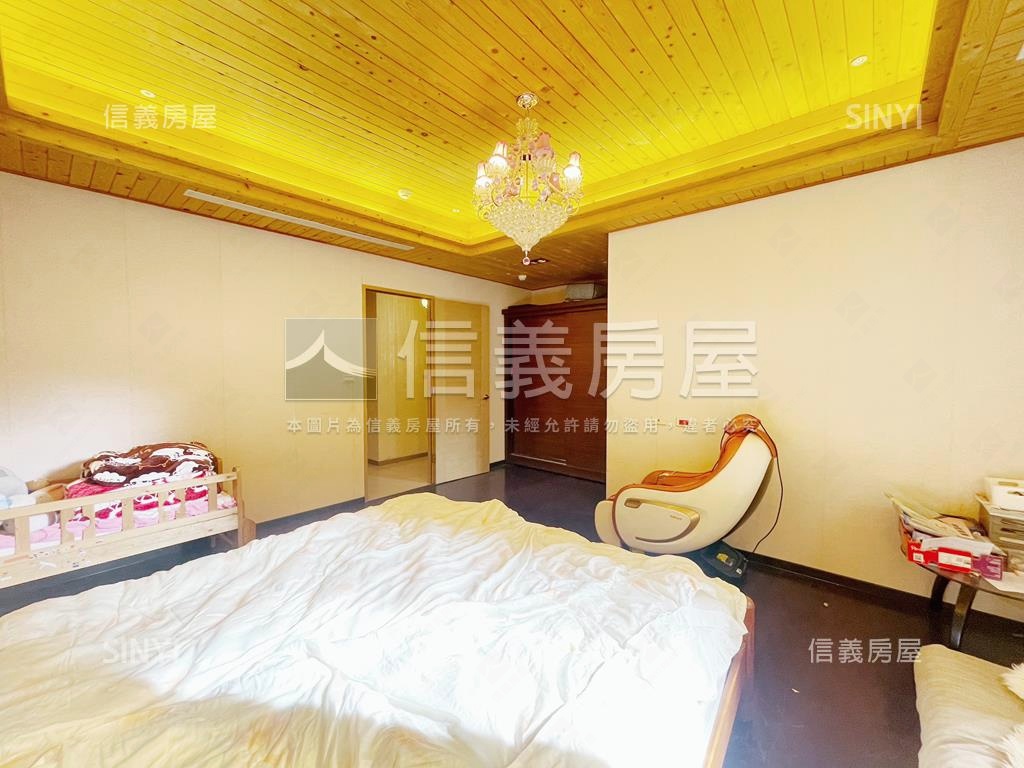 國際館露台戶綠意樹梢美景房屋室內格局與周邊環境