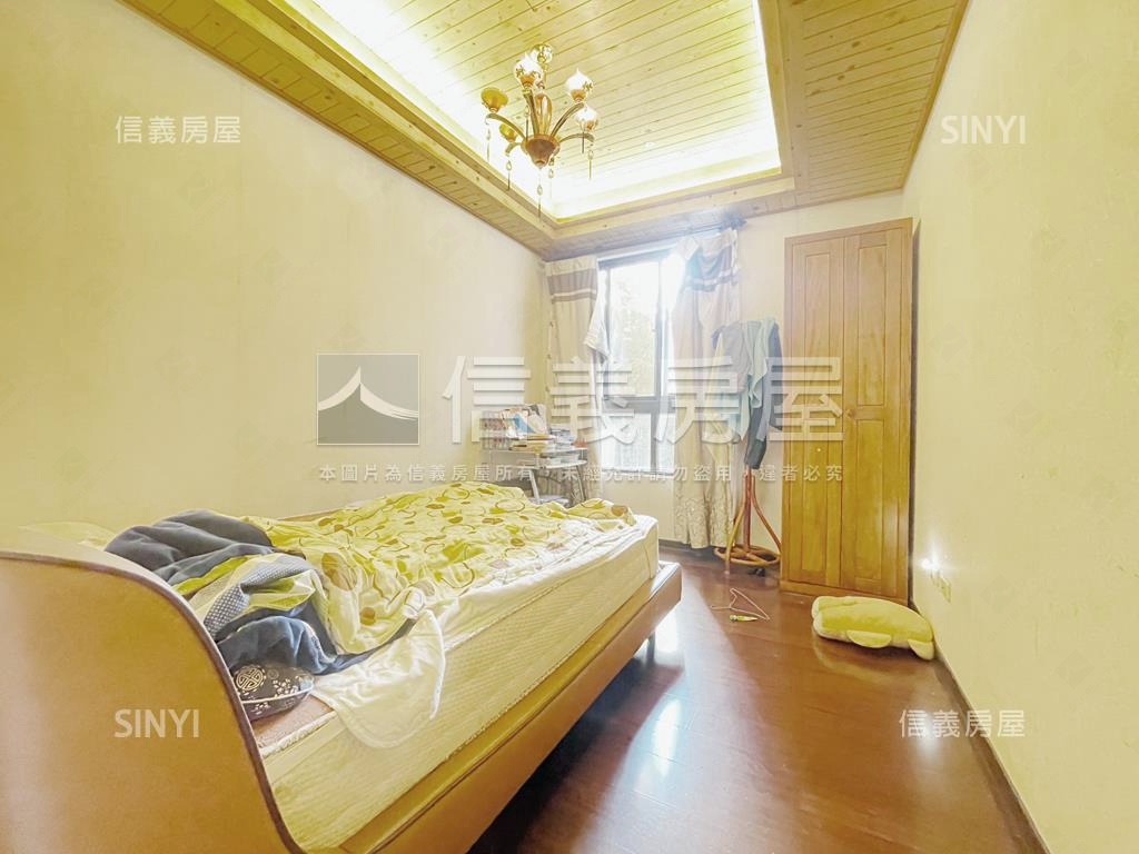 國際館露台戶綠意樹梢美景房屋室內格局與周邊環境