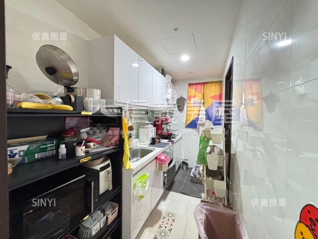 安南蛋黃高樓２＋１房平車房屋室內格局與周邊環境