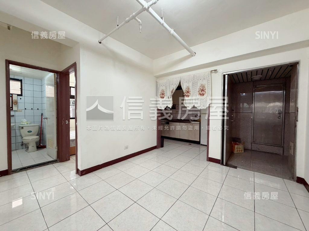 國安國宅雙衛開窗帝王戶房屋室內格局與周邊環境