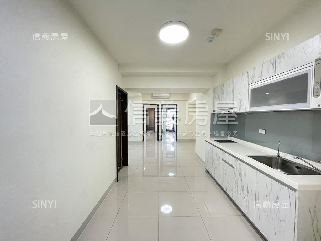 Ｙ１５捷運亞灣大兩房兩衛房屋室內格局與周邊環境