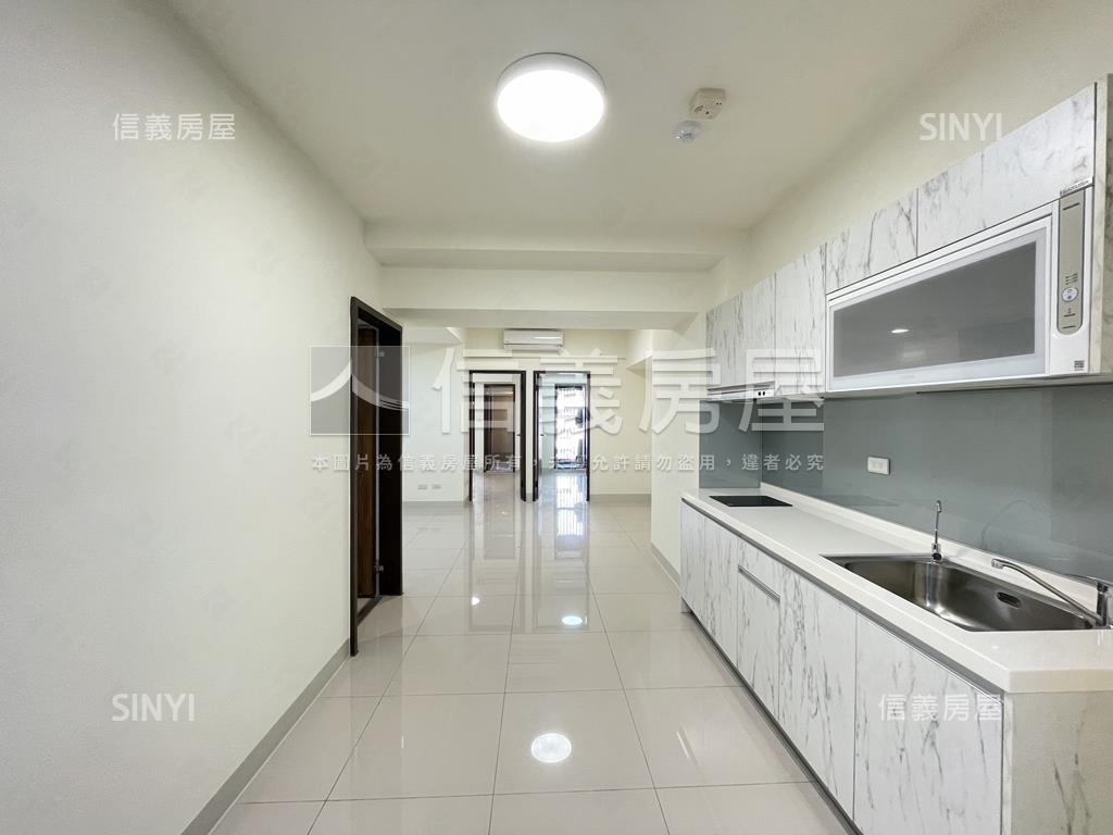 Ｙ１５捷運亞灣大兩房兩衛房屋室內格局與周邊環境